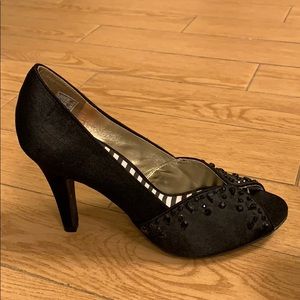Black heels size 9